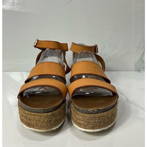 PATRIZIA By Spring Step Platform Sandals - Picture 6 of 8